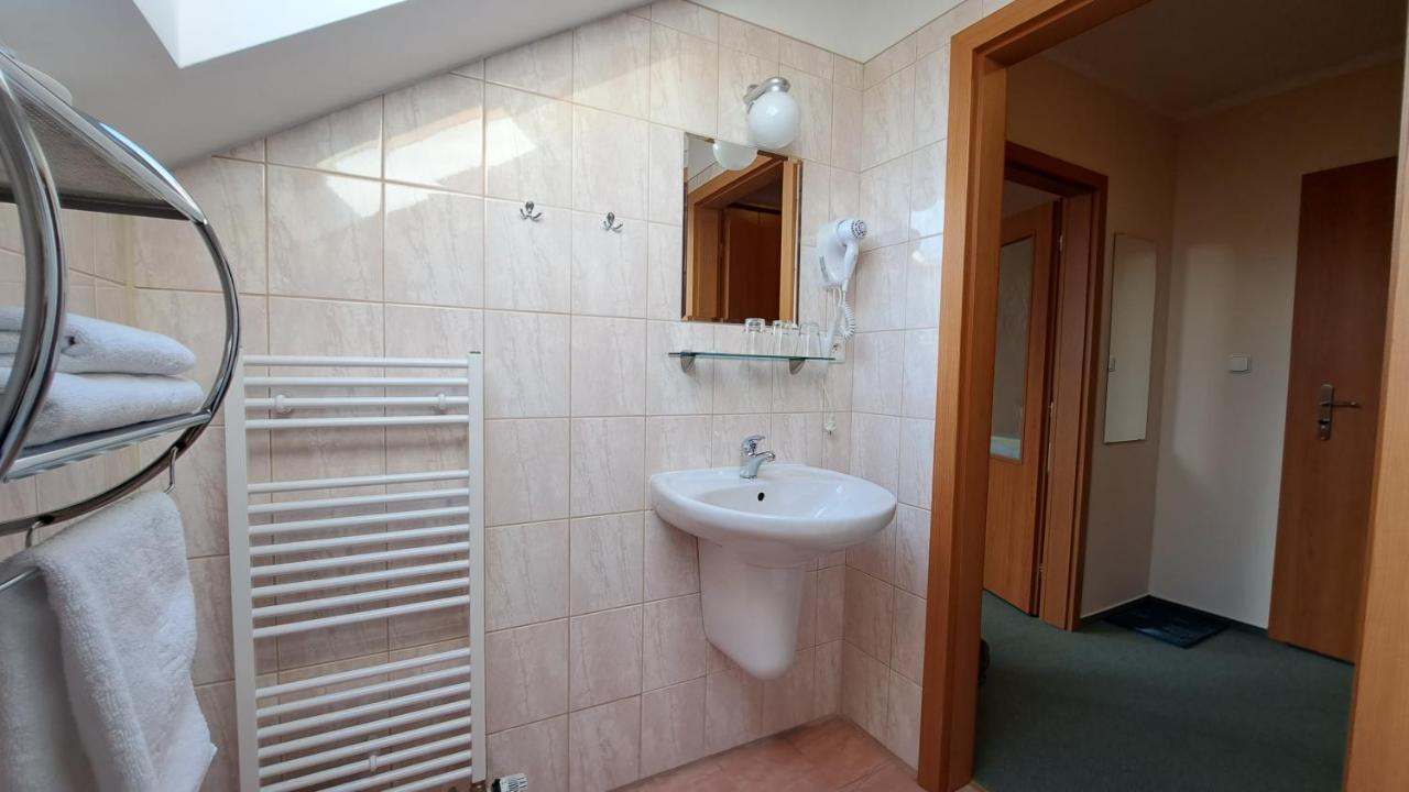 Penzion Aida Ostrava Exteriör bild